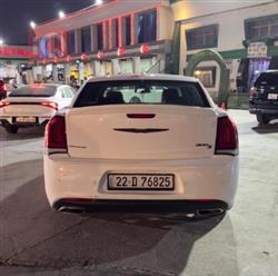 کرایسلەر 300